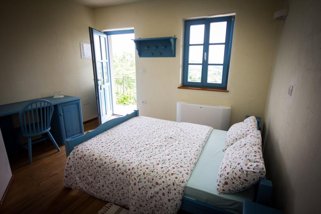 Farmstay Kmetija Stekar Kojsko Værelse billede